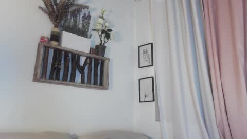 Rhaenyra online show from December 10, 3:44 pm