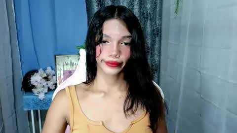 rhiana_slut online show from November 17, 10:10 am