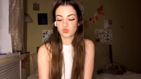 Anna online show from November 21, 1:54 pm