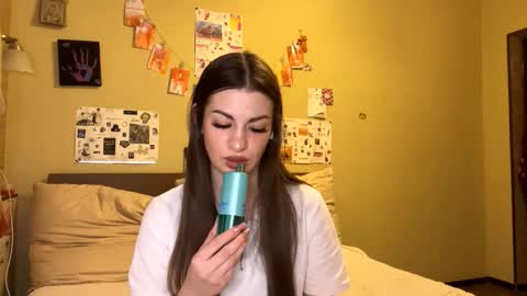 Anna online show from December 18, 2:45 pm