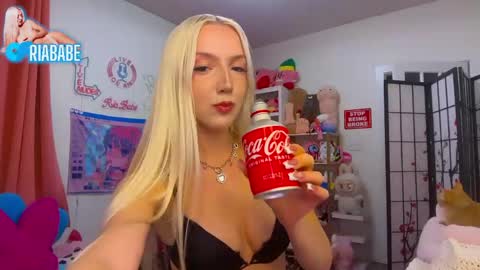 ria  online show from May 23, 3:01 am
