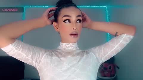 Rianna Garcia online show from November 4, 3:38 am