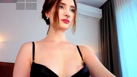 Ria Woods online show from June 30, 2:18 pm