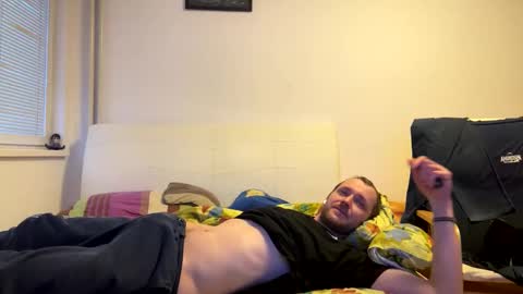 ricciardio online show from February 15, 4:01 pm