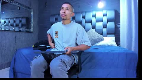 richar_voller online show from December 30, 11:37 am