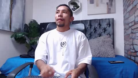 richar_voller online show from January 8, 11:32 am