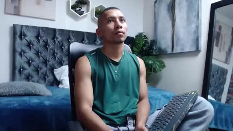 richar_voller online show from November 6, 11:22 am