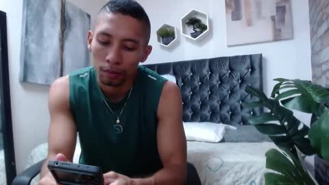 richar_voller online show from January 8, 11:12 am