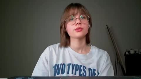 Luna online show from May 15, 6:59 pm
