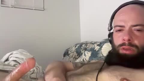 Snapshot of richardthomas19 chatting on February 26, 9:30 am richardthomas19 online show from February 26, 9:30 am