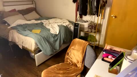 Snapshot of richhousewives chatting on January 5, 7:49 am Amber online show from January 5, 7:49 am