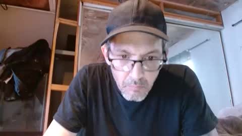 Snapshot of richi3richny chatting on April 15, 10:43 pm Richie online show from April 15, 10:43 pm