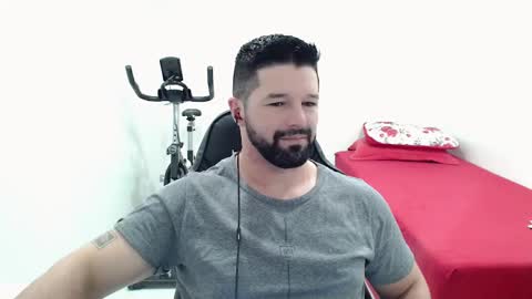 Snapshot of richrolland chatting on March 7, 7:41 am Rickseduction online show from March 7, 7:41 am