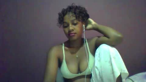 ricie001 online show from March 24, 9:47 am