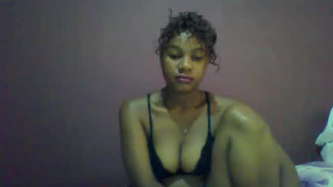 ricie001 online show from April 25, 12:08 pm
