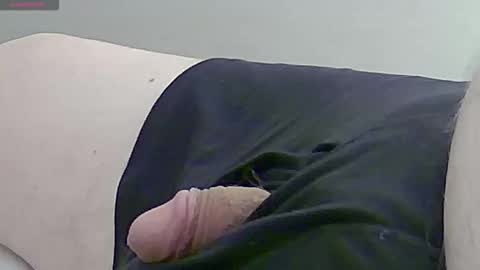 Snapshot of rick18211 chatting on October 22, 3:18 am rick18211 online show from October 22, 3:18 am