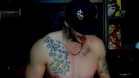 Snapshot of rickg_oficial chatting on October 16, 11:17 pm RICKG online show from October 16, 11:17 pm