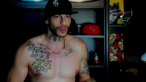 Snapshot of rickg_oficial chatting on October 20, 11:38 pm RICKG online show from October 20, 11:38 pm