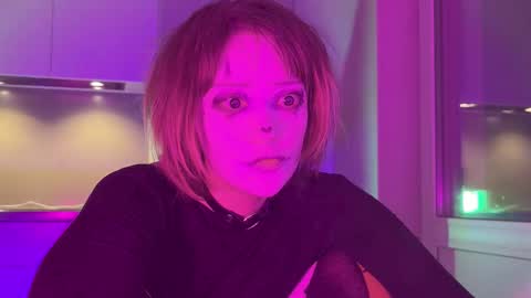 Snapshot of rickisanchez chatting on March 13, 9:10 pm RickiSanchez online show from March 13, 9:10 pm