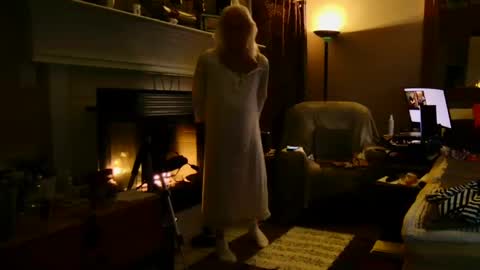 PINK HOLE TWINK online show from January 8, 8:27 am