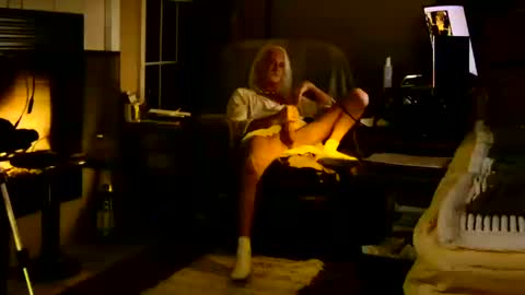 PINK HOLE TWINK online show from October 18, 4:26 am