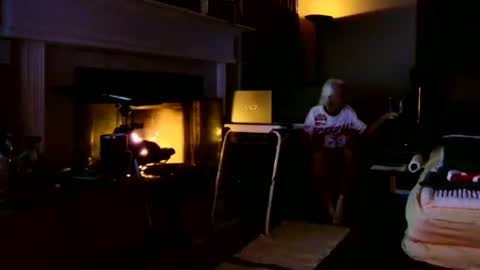 PINK HOLE TWINK online show from April 5, 2:09 am