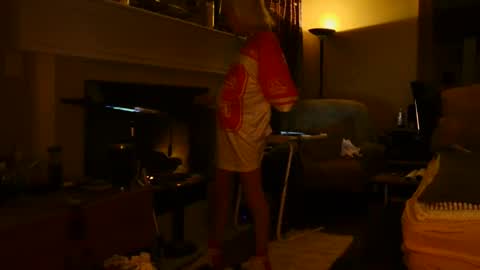 PINK HOLE TWINK online show from April 15, 2:18 am