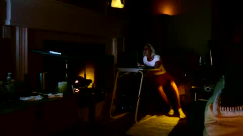 PINK HOLE TWINK online show from April 24, 3:53 am