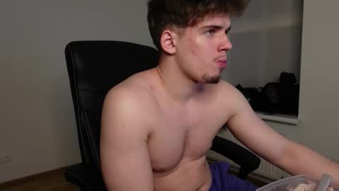 RICKY BECKO online show from March 4, 8:59 pm