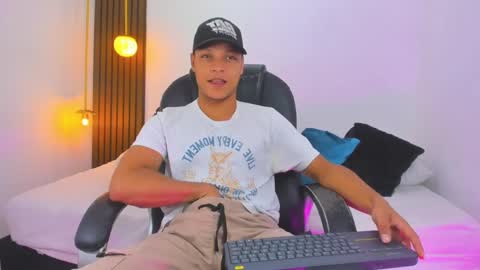 Ricky  online show from February 13, 9:27 pm