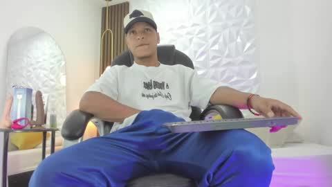 Ricky  online show from October 3, 1:30 pm