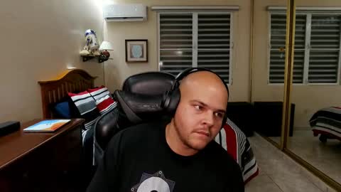 Ricky online show from October 22, 12:11 am