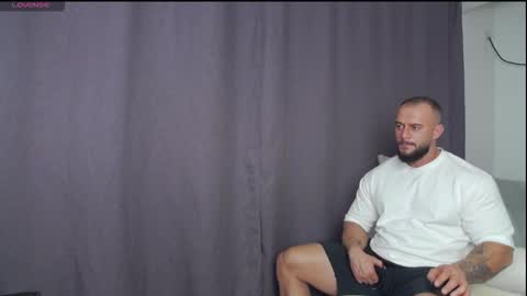 Snapshot of rickymiami1 chatting on September 18, 7:38 pm rickymiami1 online show from September 18, 7:38 pm