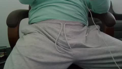 Snapshot of ricric5 chatting on March 6, 3:35 pm ricric5 online show from March 6, 3:35 pm