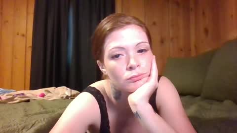 ridinghoodred online show from June 15, 12:13 am