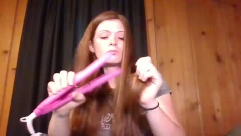 ridinghoodred online show from June 16, 10:12 pm