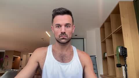 Rigo Avela online show from April 21, 5:28 pm