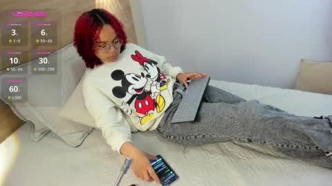 Sara online show from March 31, 10:37 am