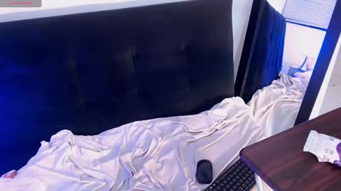 RIHONNA online show from September 19, 2:29 pm