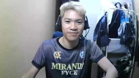 riiichie12 online show from October 31, 7:04 pm