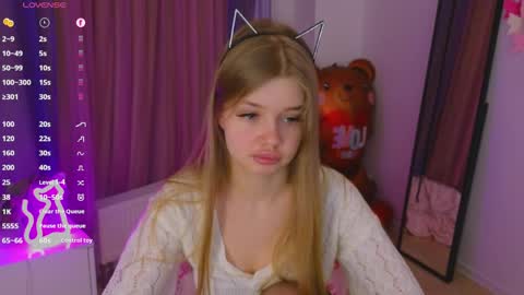 Rina online show from April 7, 8:53 pm