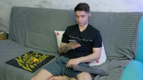 Snapshot of rik_and chatting on May 30, 4:37 pm Rick online show from May 30, 4:37 pm