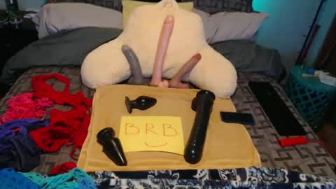 Riley Rey online show from January 17, 9:28 pm