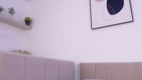 Riley online show from February 5, 10:33 pm