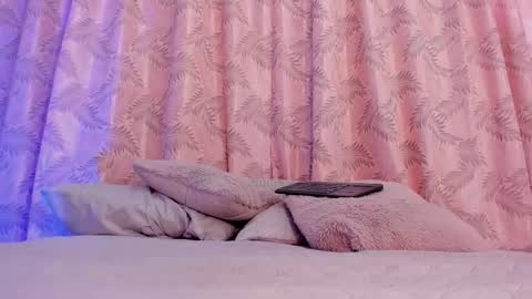 Riley online show from September 18, 9:50 pm