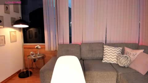 Riley leen online show from February 8, 11:12 am