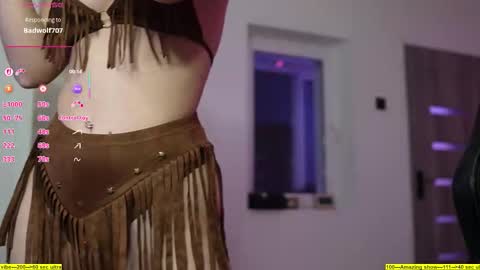 riley_reddd online show from November 8, 5:45 pm