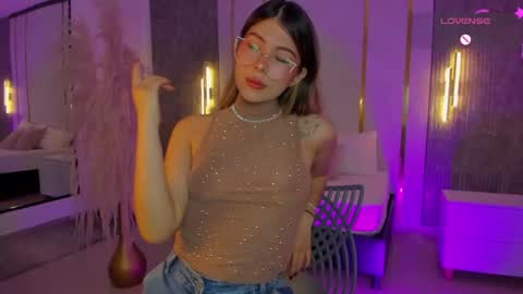 Riley Sierra online show from July 2, 12:44 pm