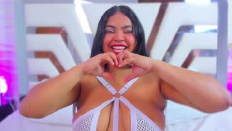 Snapshot of rileydolly chatting on February 23, 3:29 pm RileyDolly online show from February 23, 3:29 pm