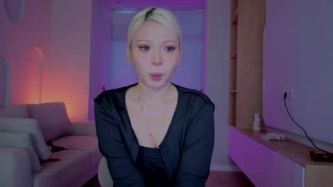 rileymee online show from September 27, 12:21 pm